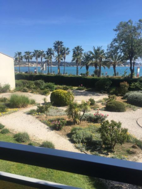 C'est la vie, Sanary-Sur-Mer